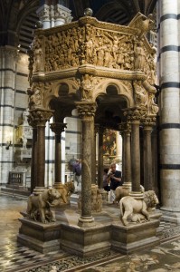 Duomo_di_siena_pulpito_nicola_pisano